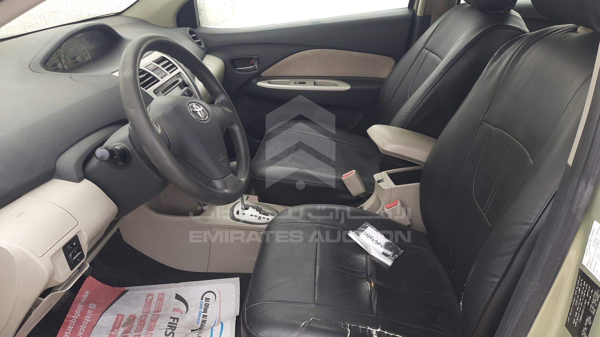 2006 TOYOTA YARIS VIN: JTDBW923061013451