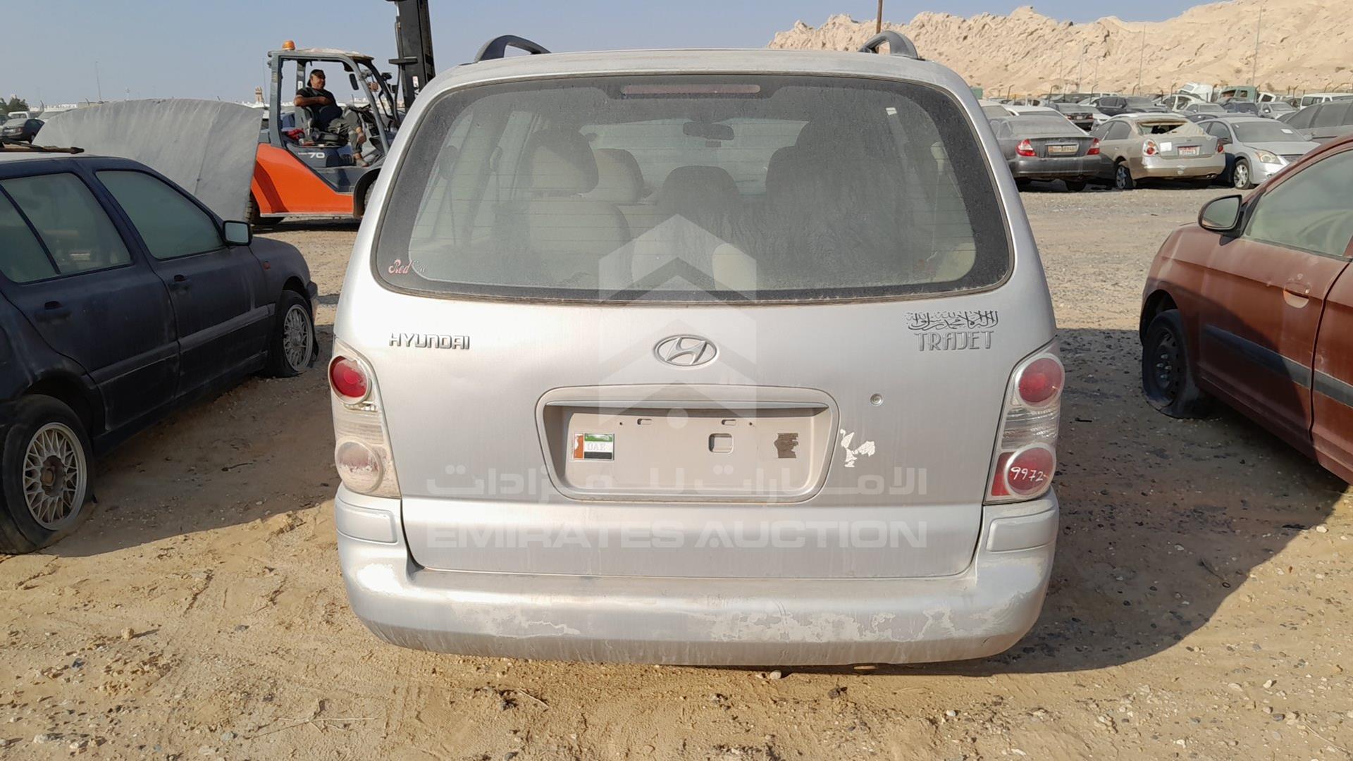 2006 HYUNDAI TRAJET VIN: KMHMG81C56U289569