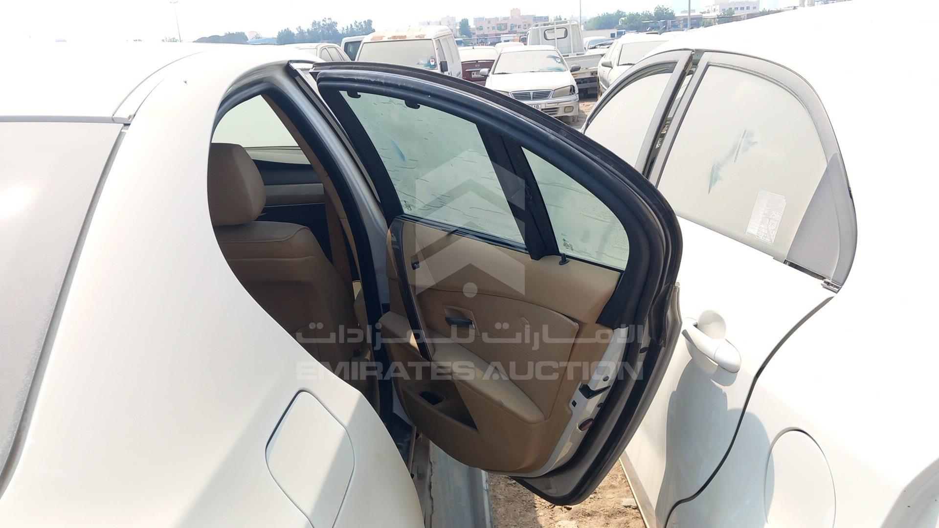 0 BMW 530I VIN: WBANE71066CM01328