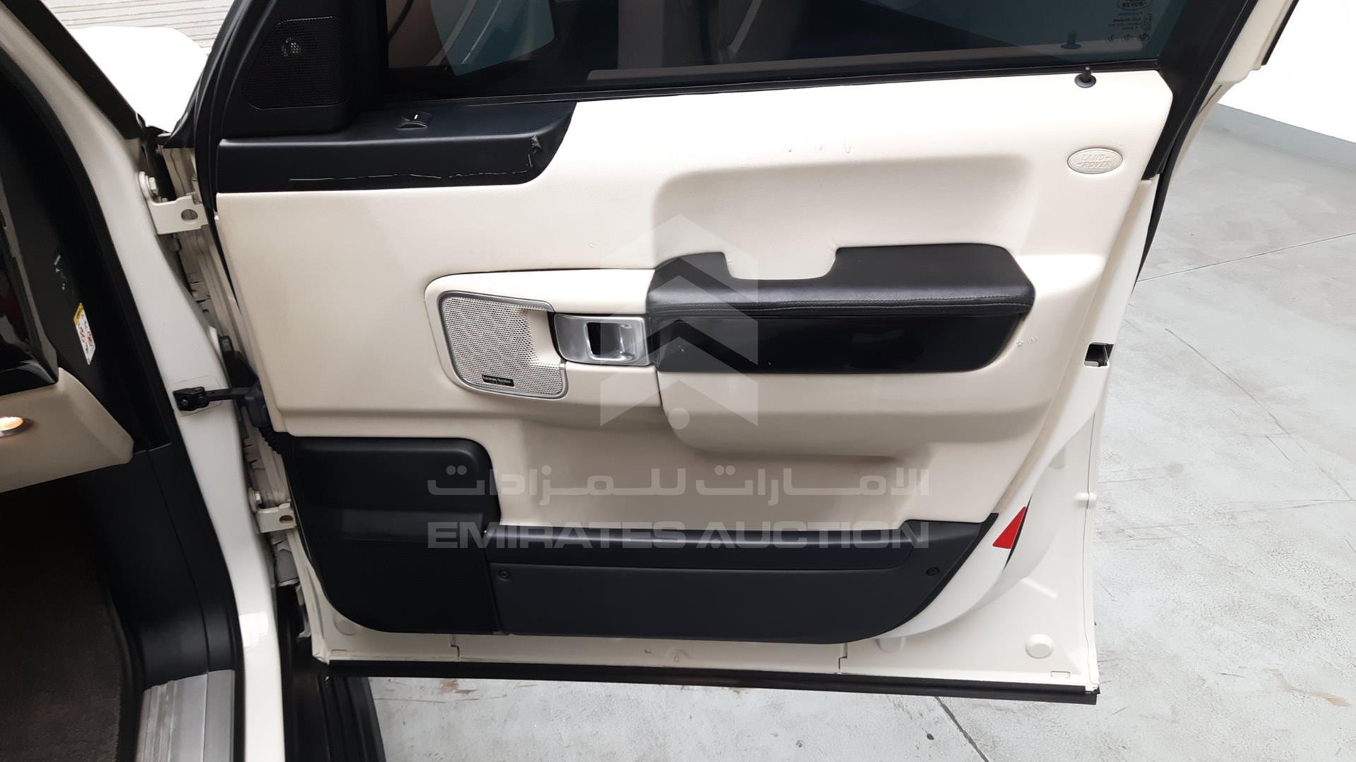 2009 RANGE ROVER VOGUE VIN: SALLMAM349A299182