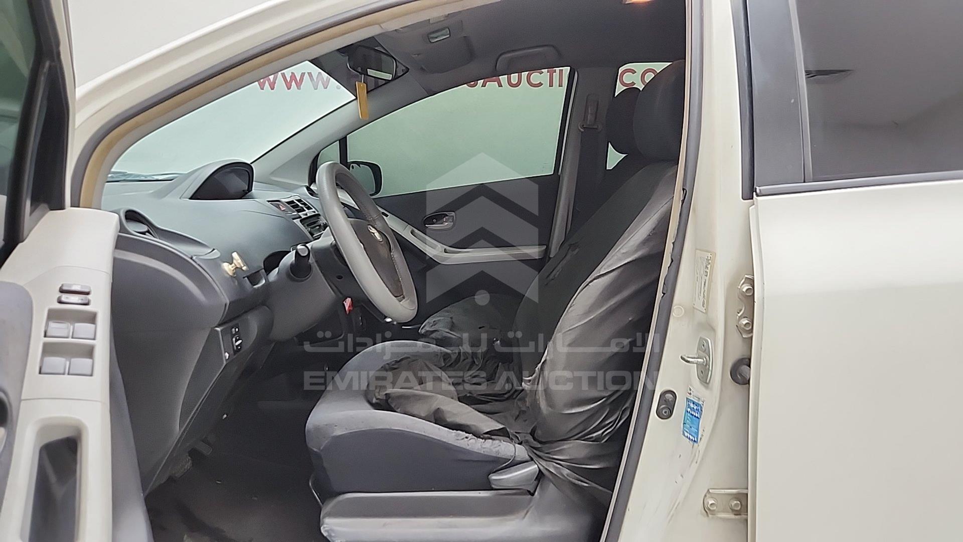 2009 TOYOTA YARIS VIN: JTDKW923X95118012