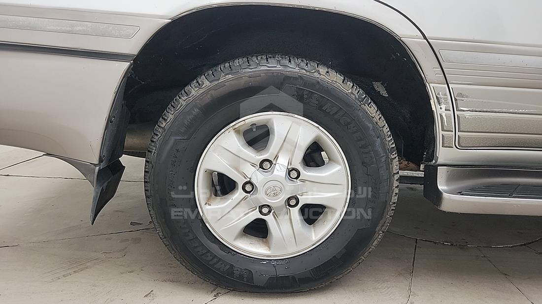 2006 Toyota Land Cruiser — Rear Right Tyre — Photo 34