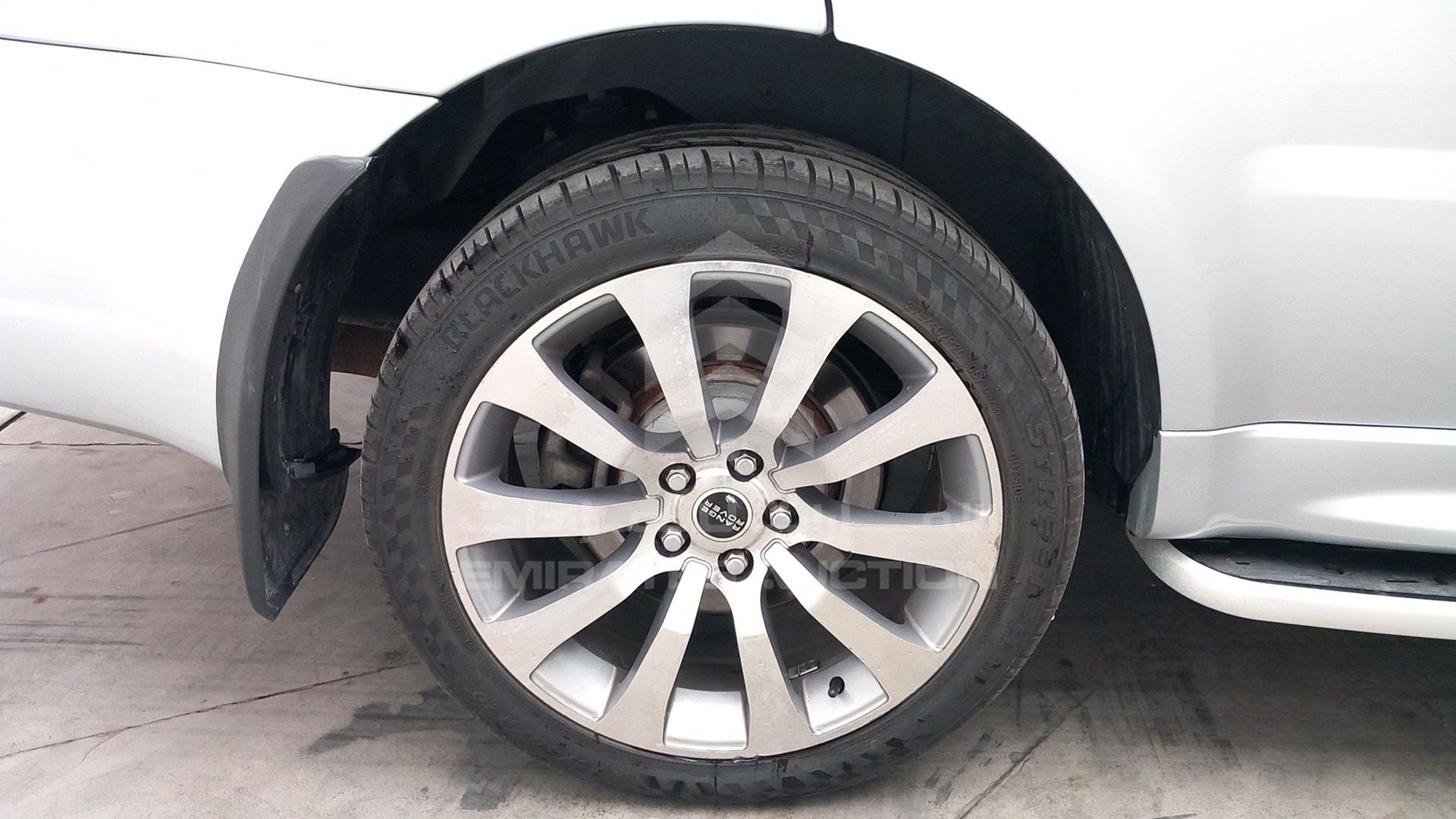 2011 RANGE ROVER SPORT VIN: SALLSAAD4BA298420