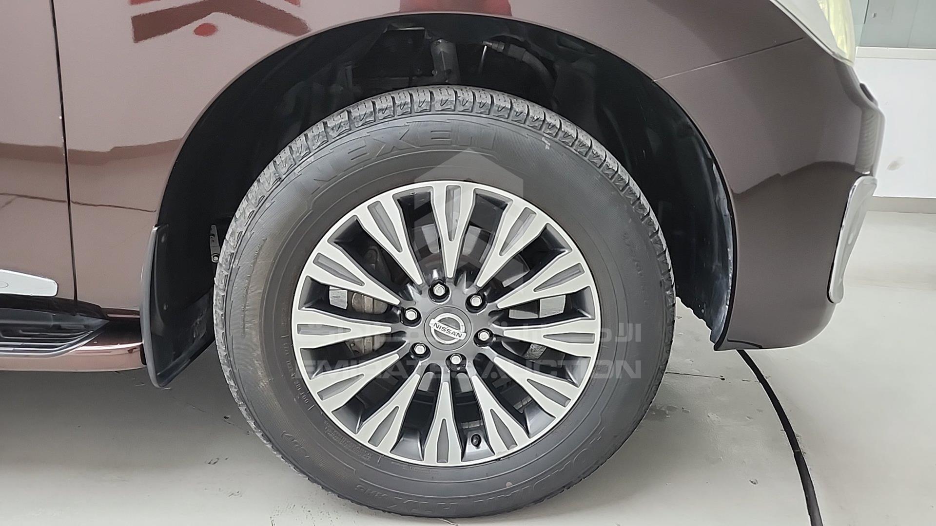 2017 NISSAN PATROL VIN: JN8AY2NY6H9304579