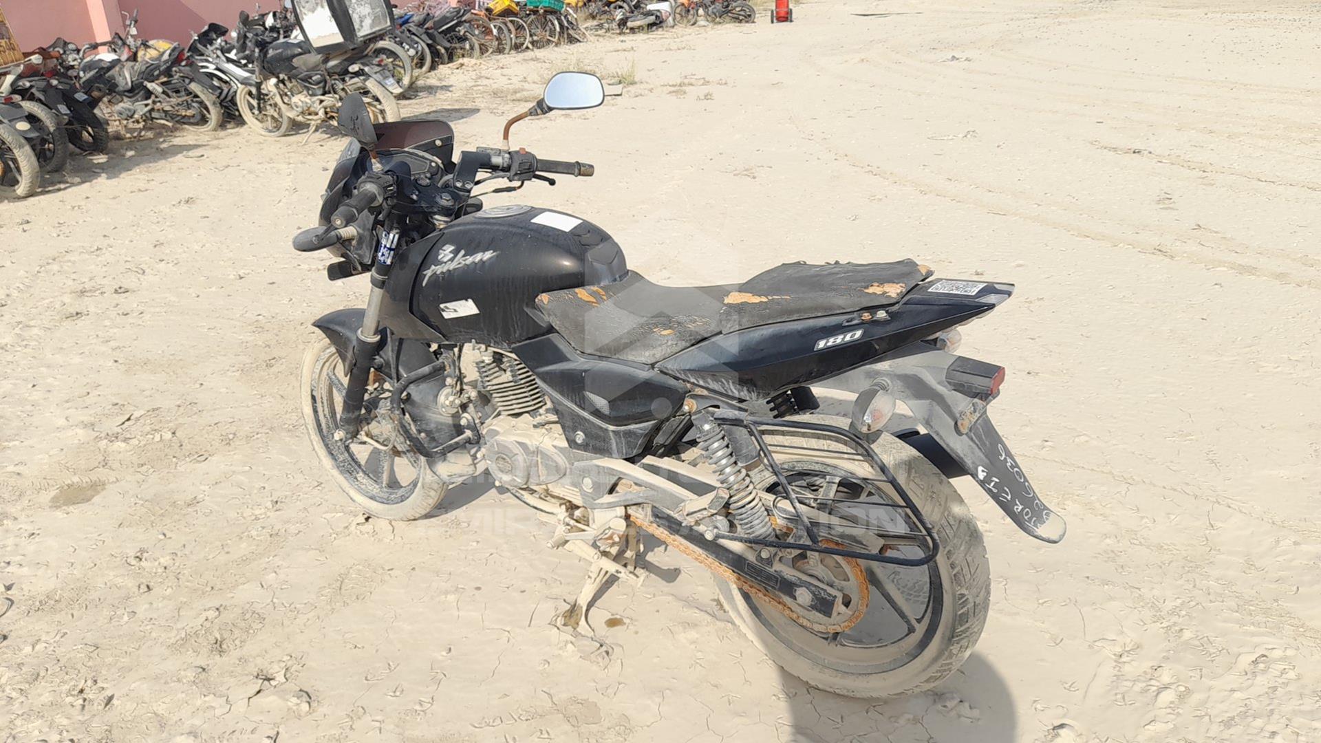 2014 BAJAJ PULSAR 180CC VIN: MD2A12DZXECC02109