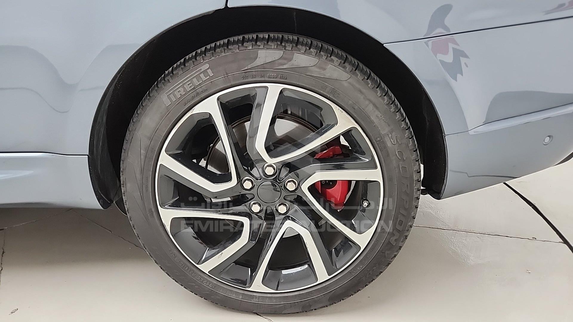 2018 RANGE ROVER SPORT VIN: SALWA2BE1JA185420