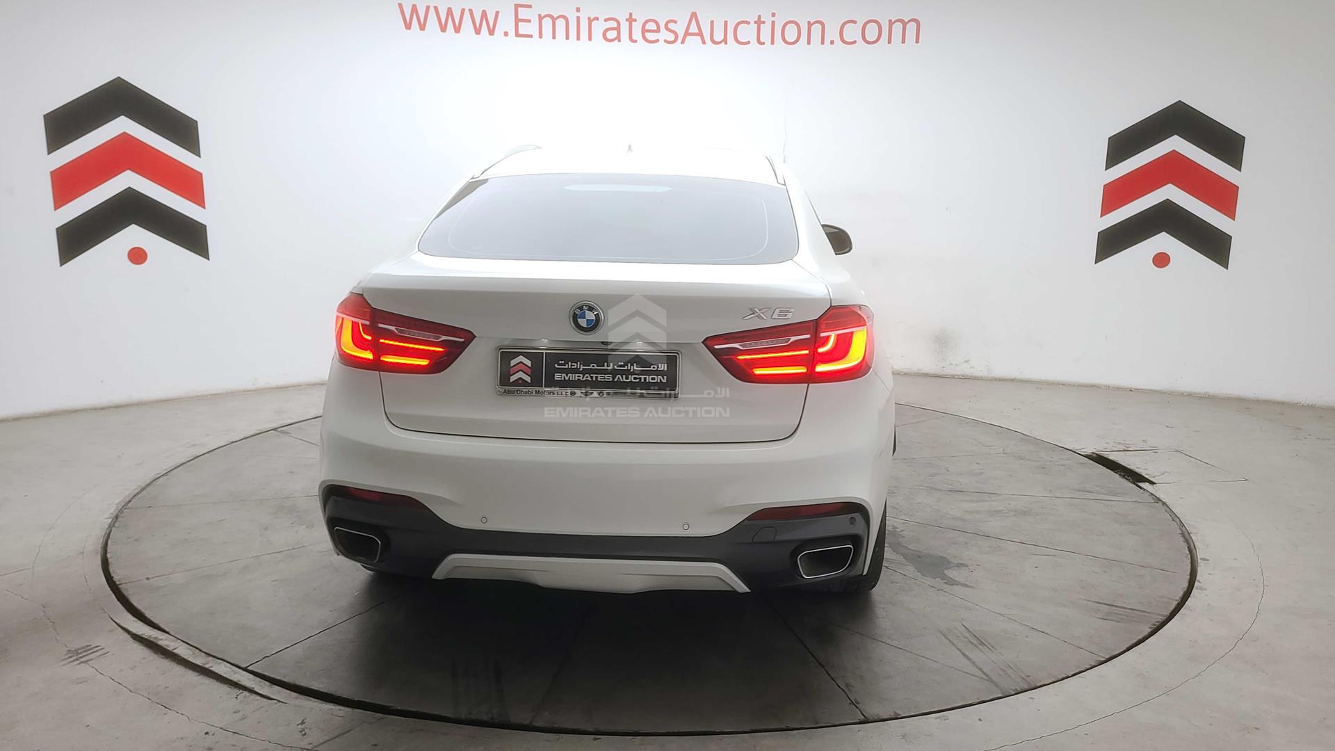 2018 BMW X6 VIN: WBAKU210XJ0Y35271