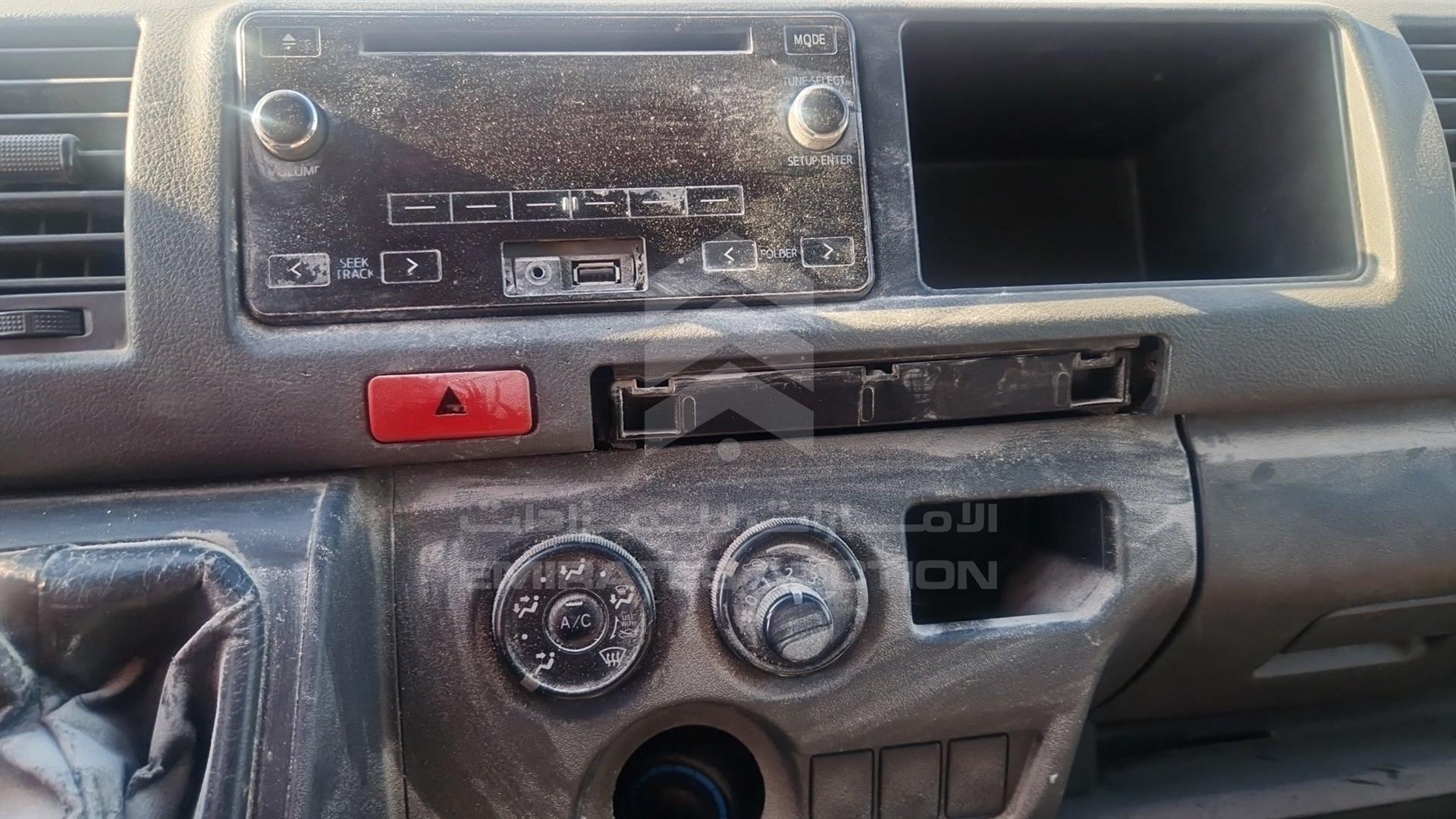 2015 TOYOTA HIACE VIN: JTFPX22P6F0055925