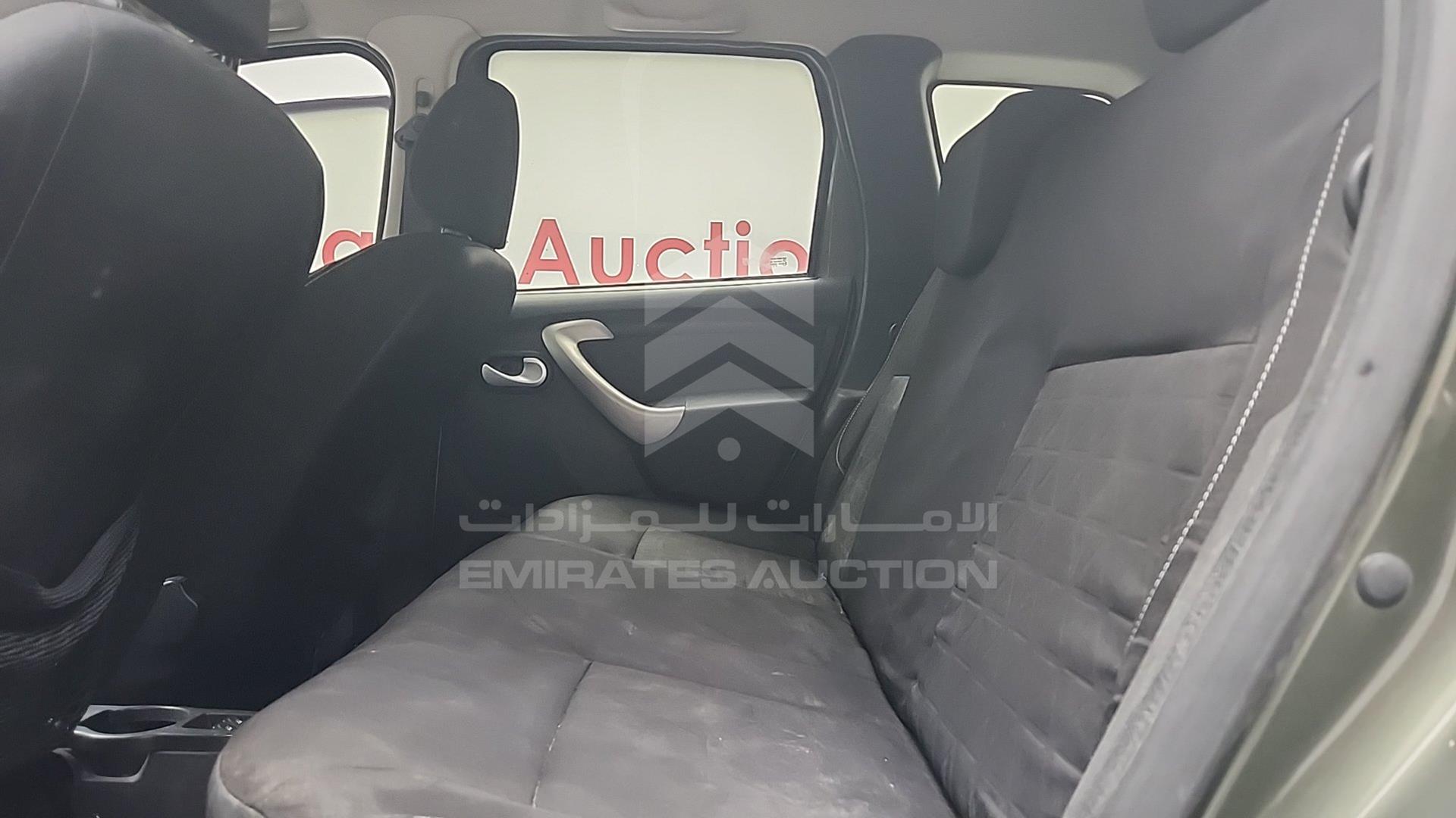 2015 RENAULT DUSTER VIN: VF1HSRCA7FA523927