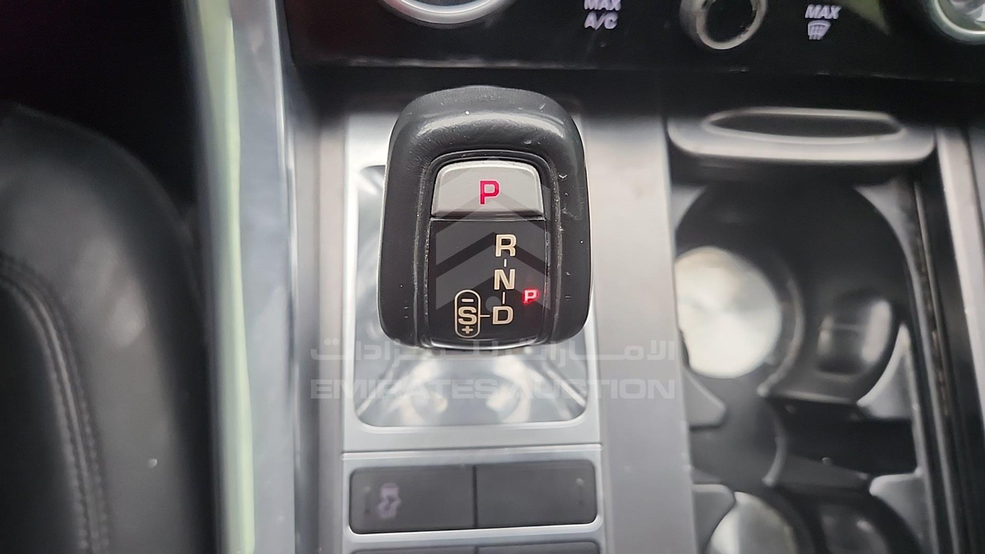 2018 RANGE ROVER SPORT VIN: SALWA2BV7JA183221