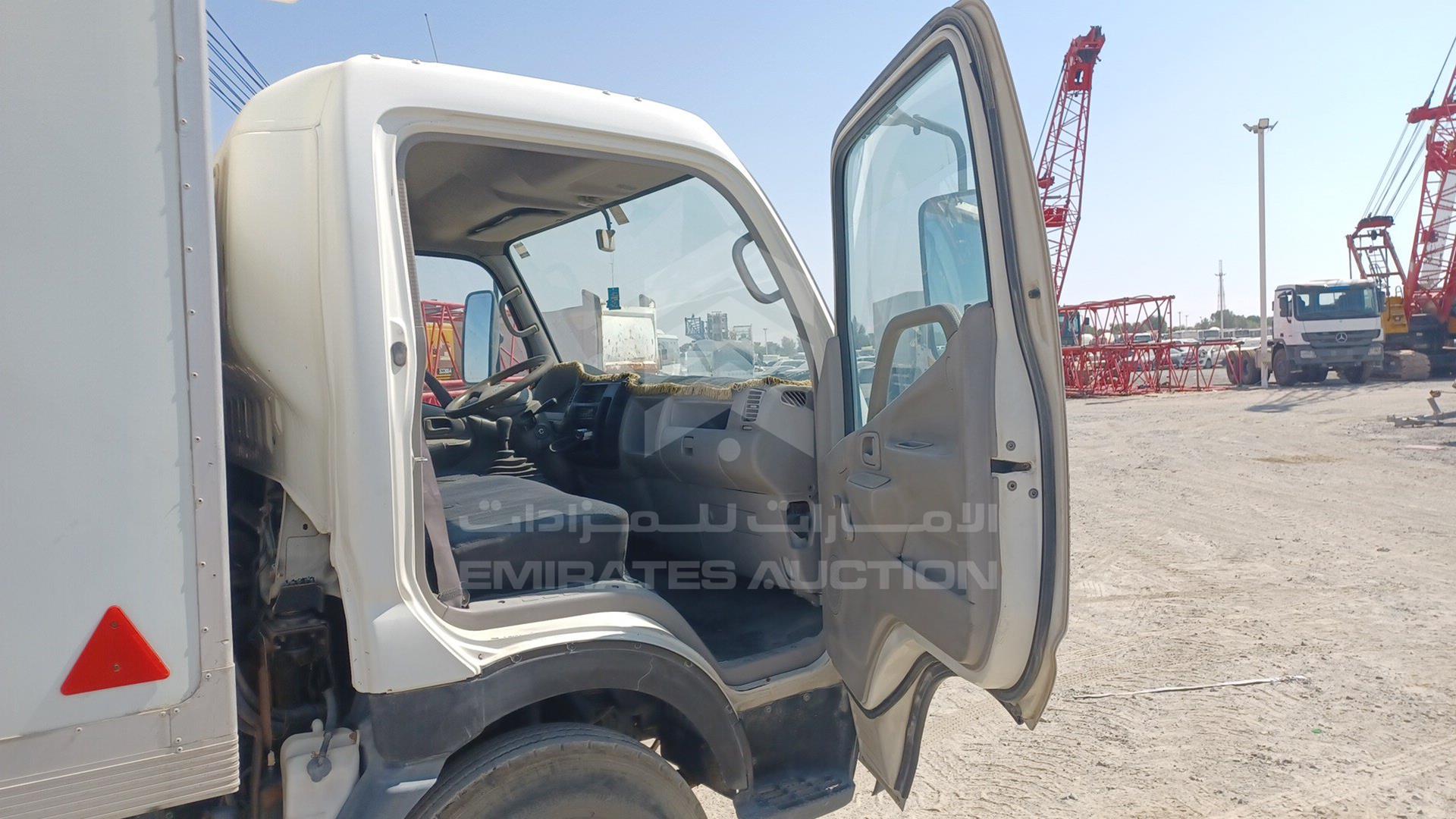 2009 HINO --- VIN: JHFYJ20H89K001129