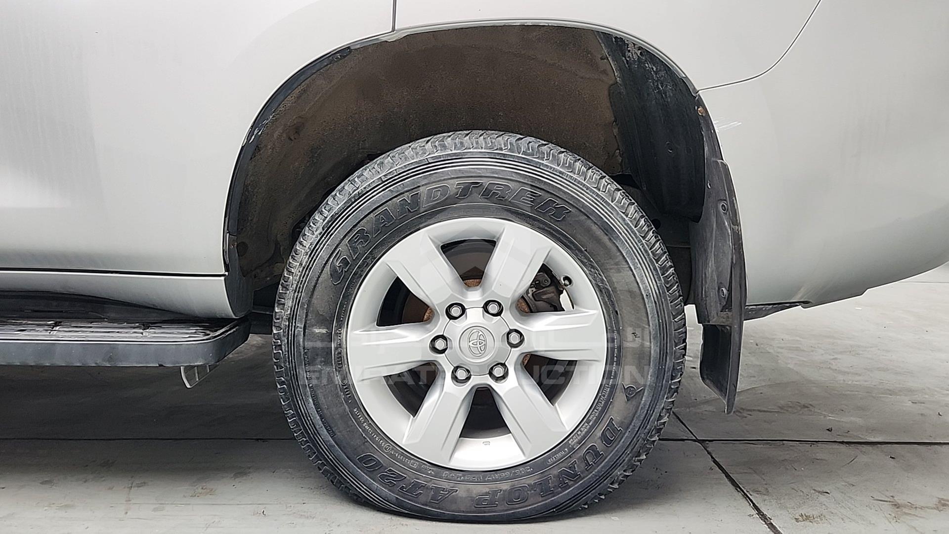 2015 TOYOTA PRADO VIN: JTEJU9FJ2FK089351