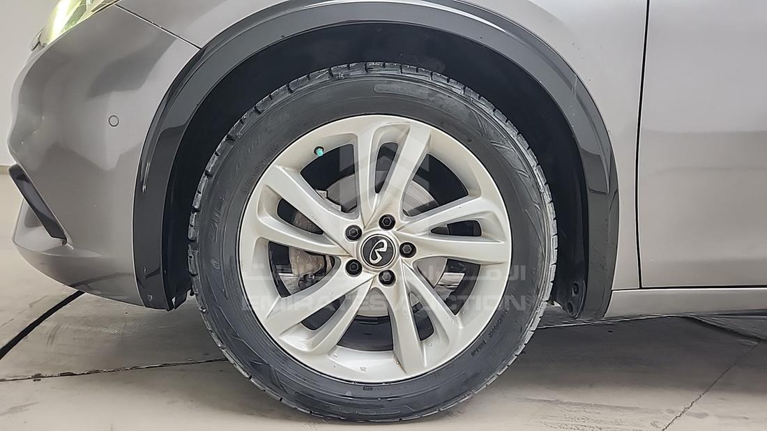 2017 Infiniti QX 30 — Front Left Tyre — Photo 38