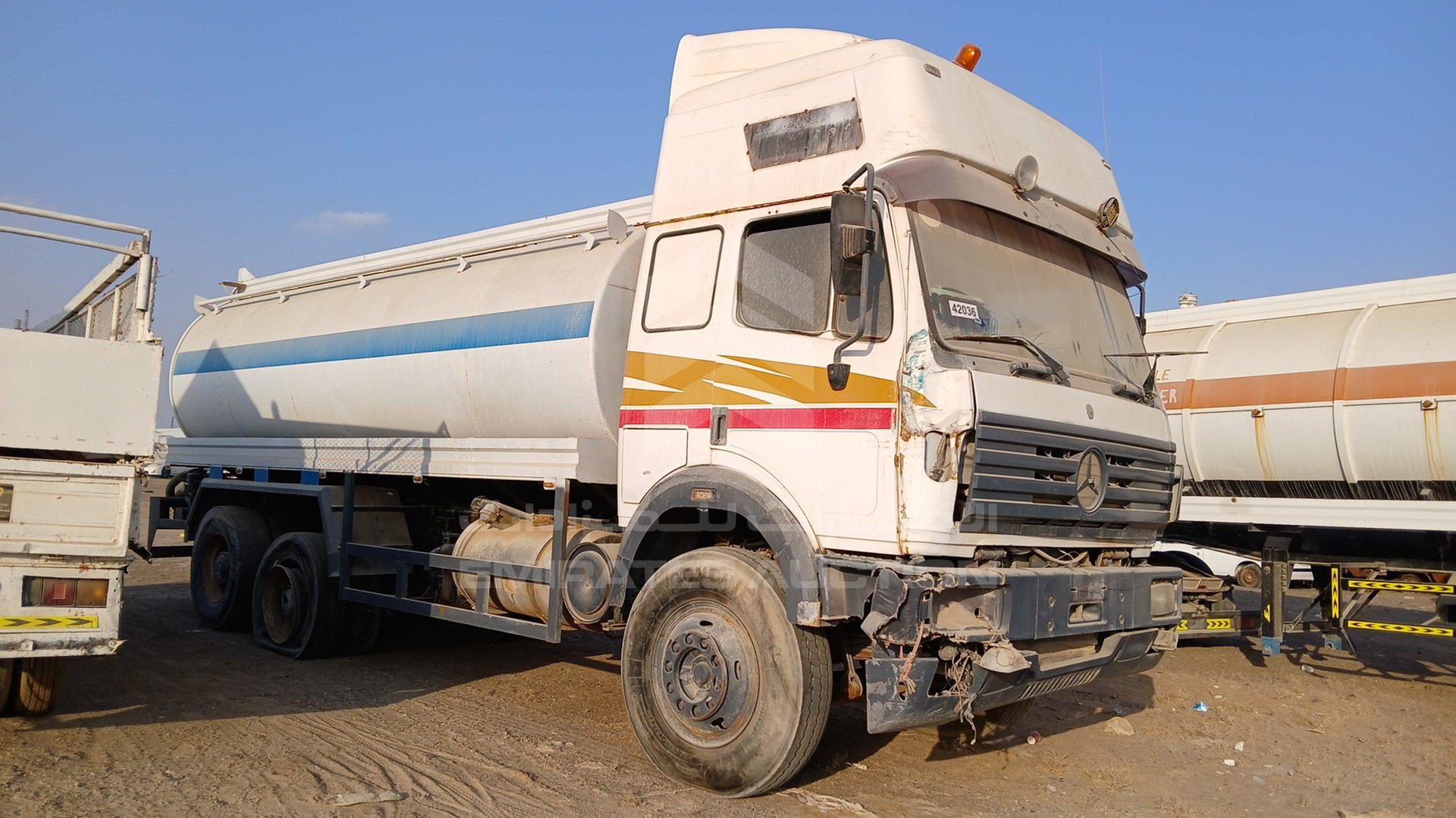 0 MERCEDES TANKER VIN: WDB6584701K221902