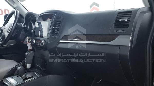 JMYLRV95WCJ702120 Mitsubishi Pajero
