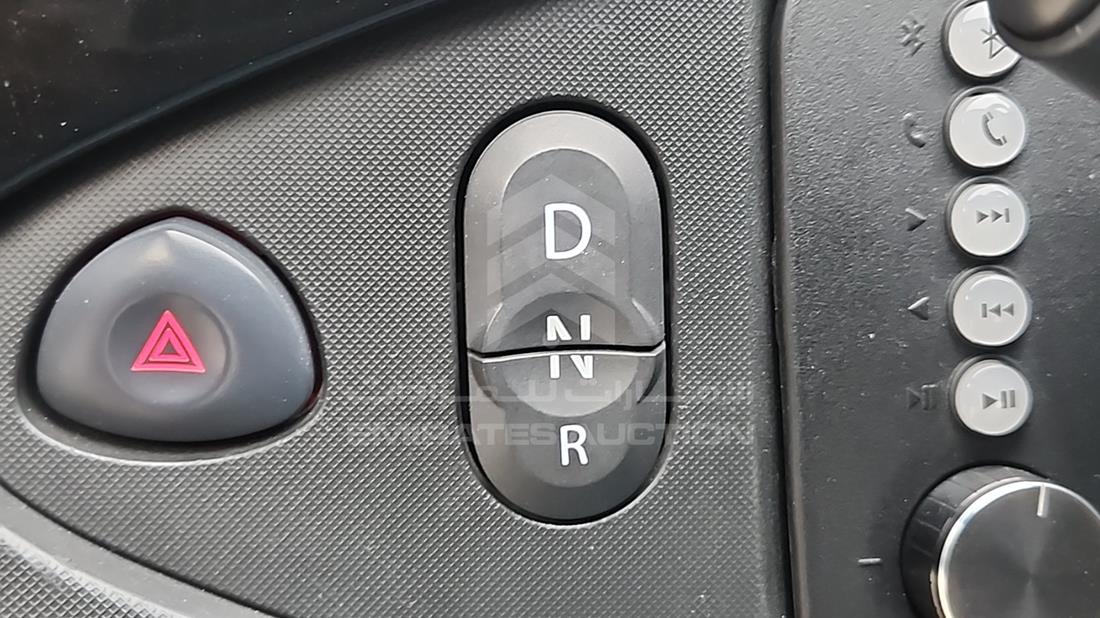2018 Renault Twizy — Gear View — Photo 17