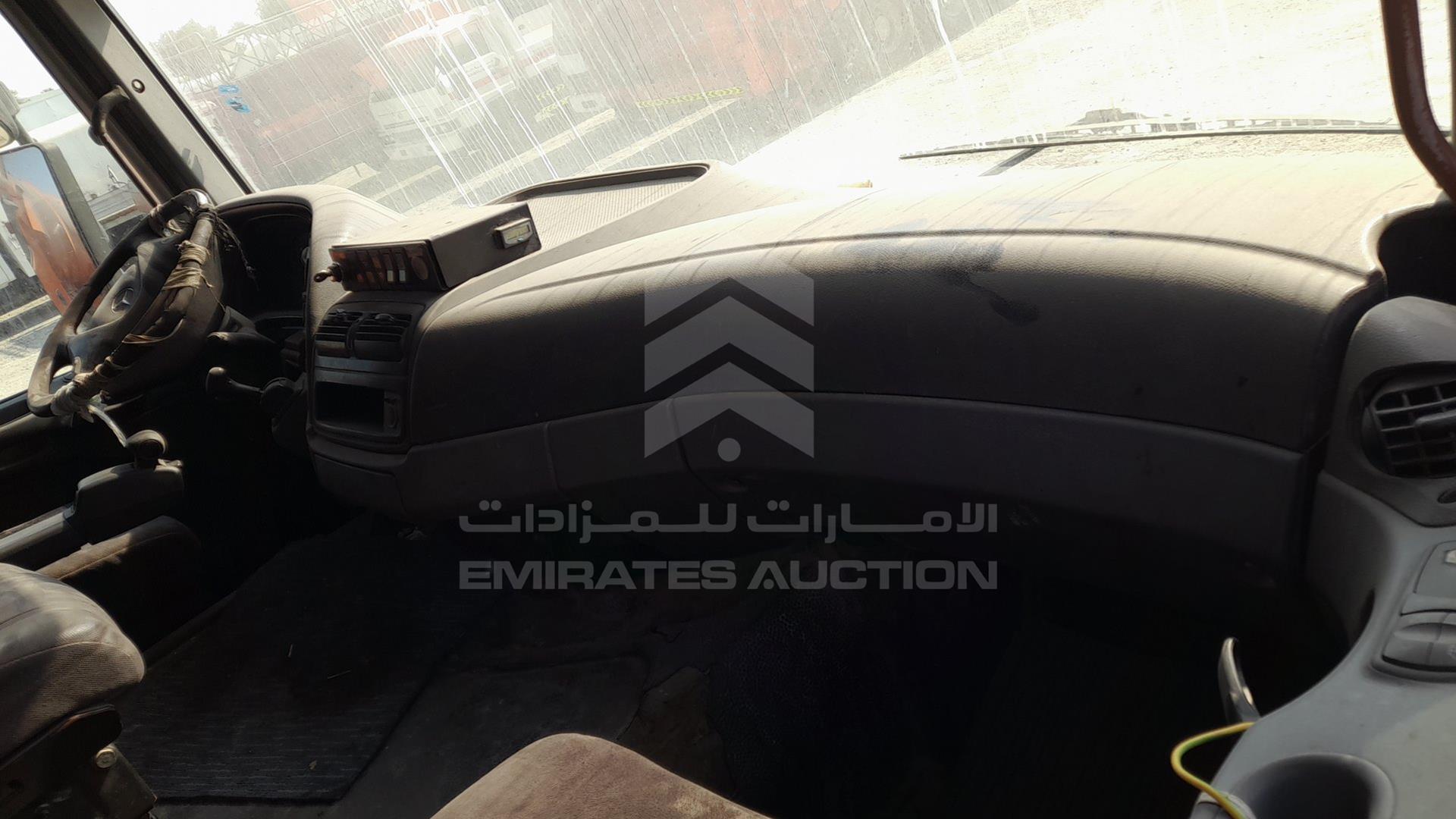 2007 MERCEDES ACTROS VIN: WDAKHCAA47L201969