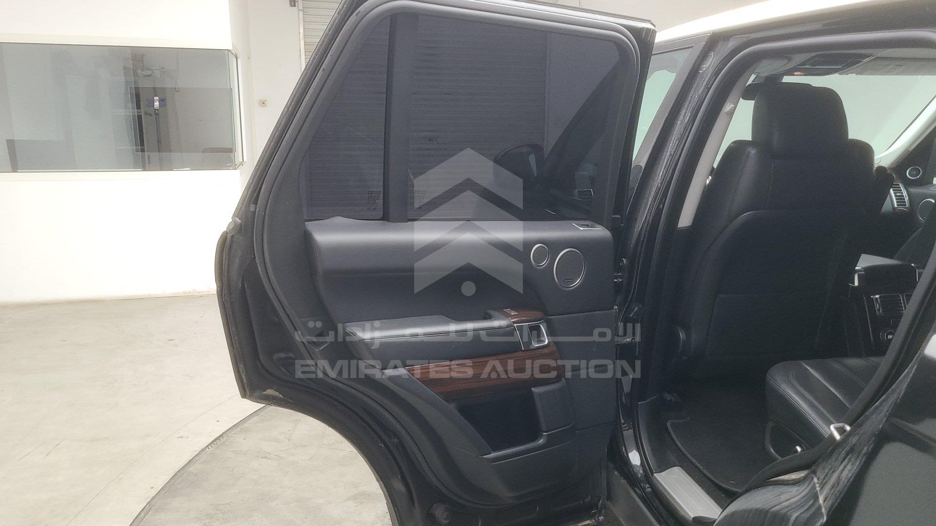 SALGA2KF1EA182178 - 2015 Range Rover Vogue - #463888
