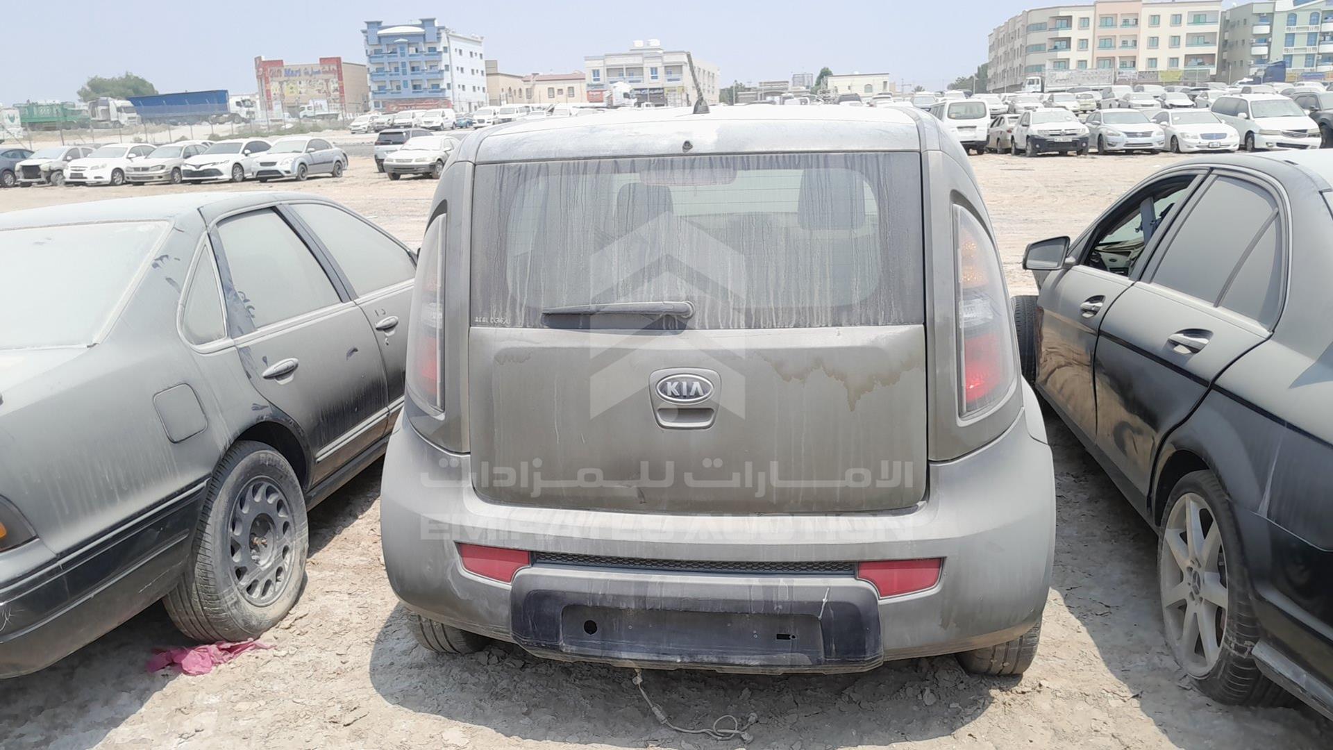 2011 KIA SOUL VIN: KNAJT8116B7212054
