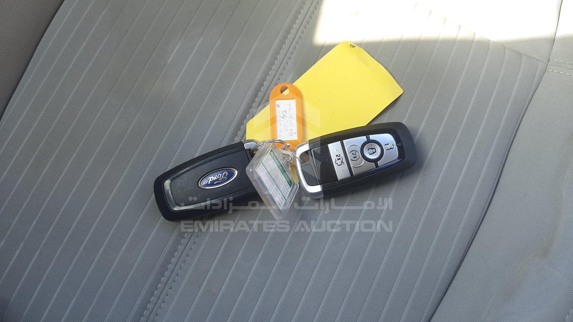 2022 FORD TAURUS VIN: LVSFMBFC9NHR50154