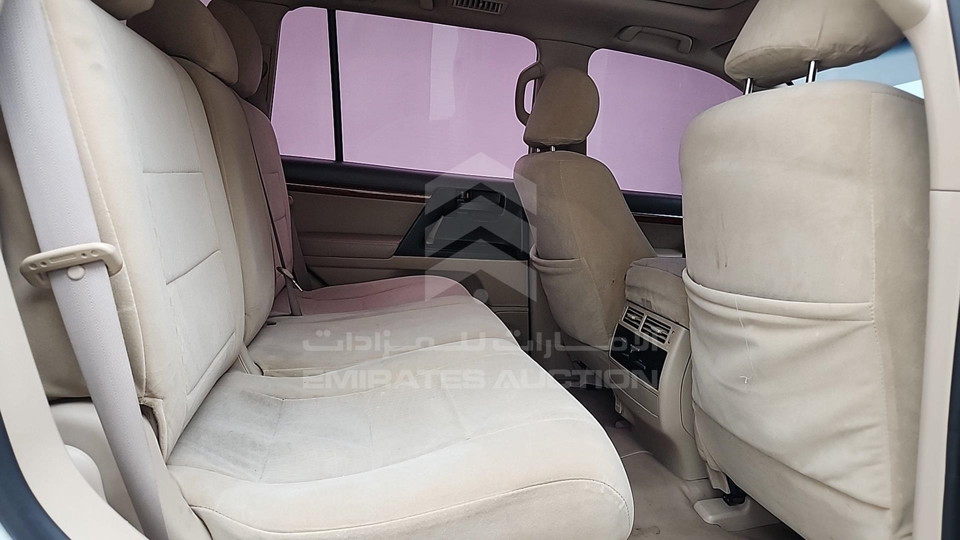 2014 TOYOTA LAND CRUISER VIN: JTMHX09J8E5047409