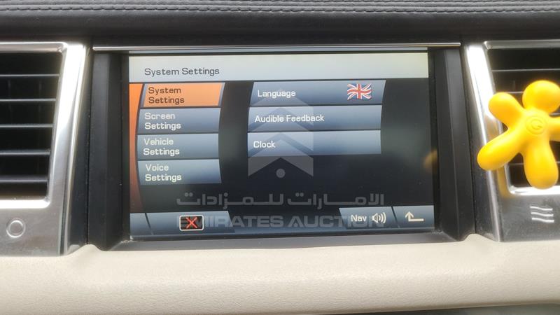 SALLSAAE4AA233314 Auction: EmiratesAuction Lot: 409182 SALLSAAE4AA233314 Range Rover Sport 2010 BLACK Photo 25