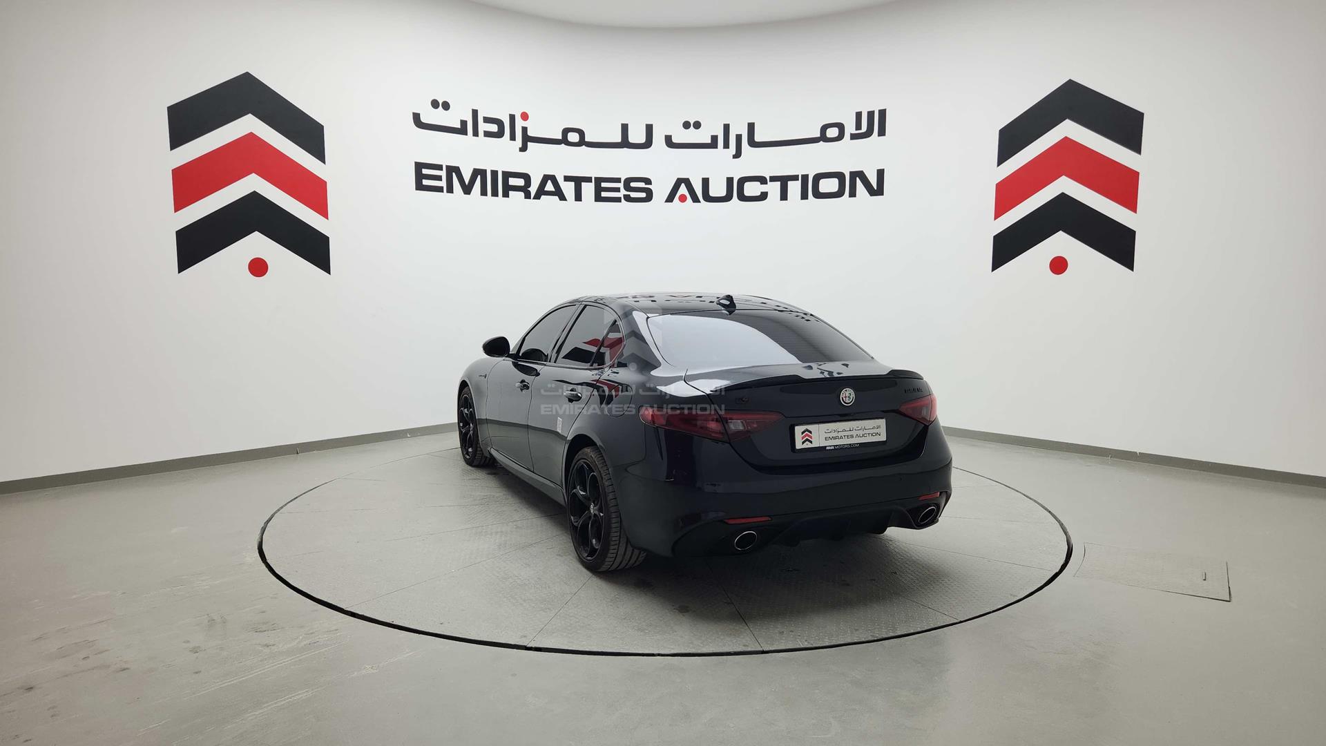 2019 ALFA ROMEO GIULIA VIN: ZAREAFDN7K7612658