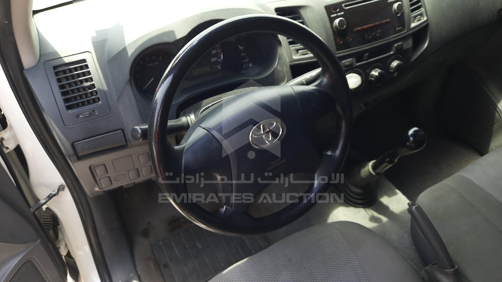 2014 TOYOTA HILUX VIN: MR0EX12G2E2346808
