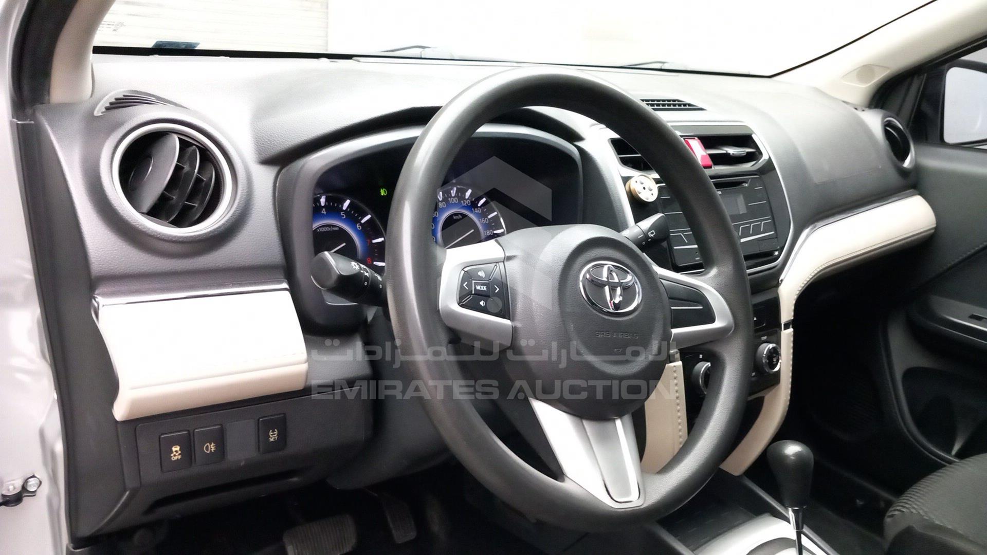 2019 TOYOTA RUSH VIN: MHKEF8BF4KK001301