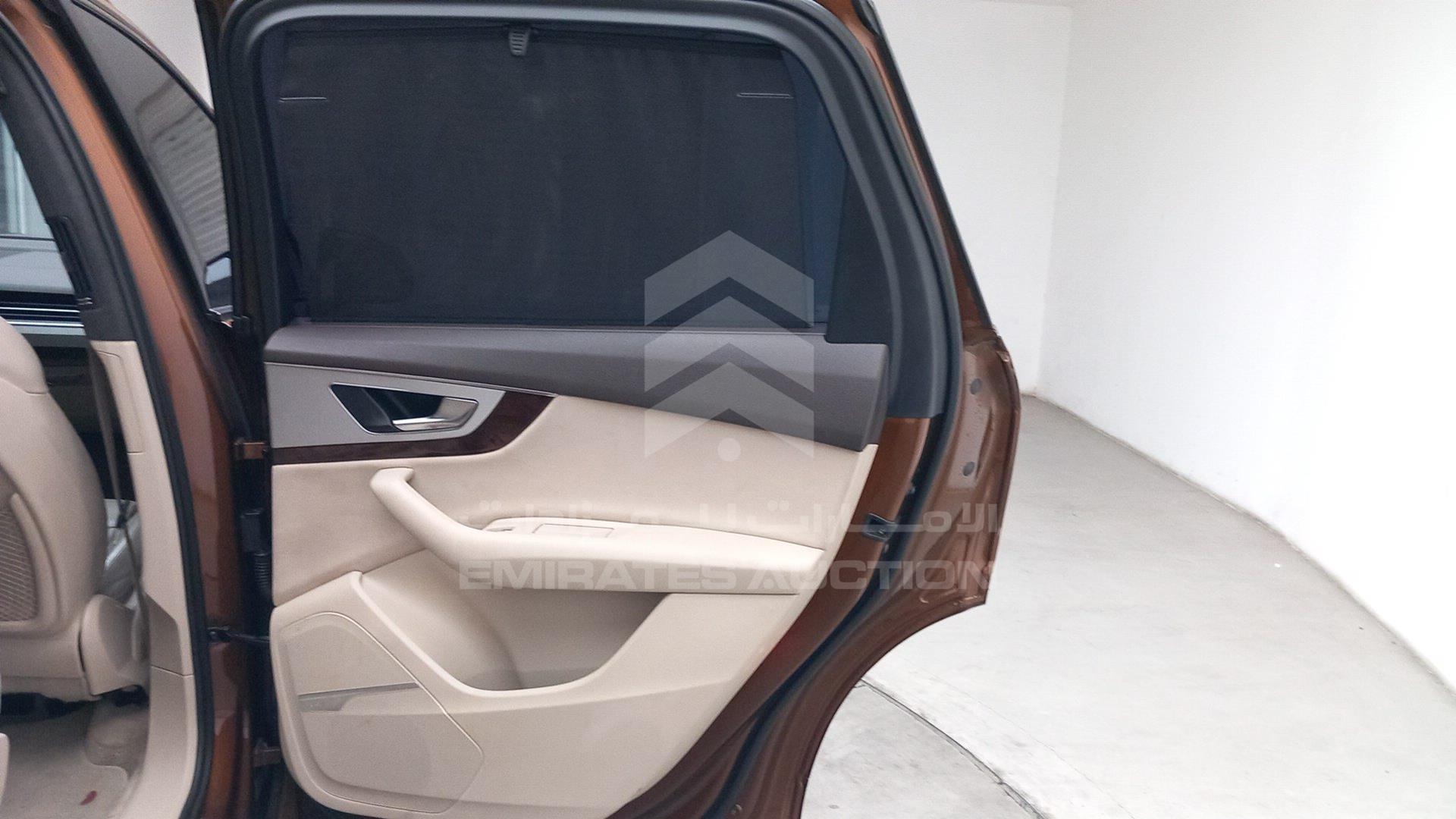 2016 AUDI Q7 VIN: WA1AGDF75GD001329