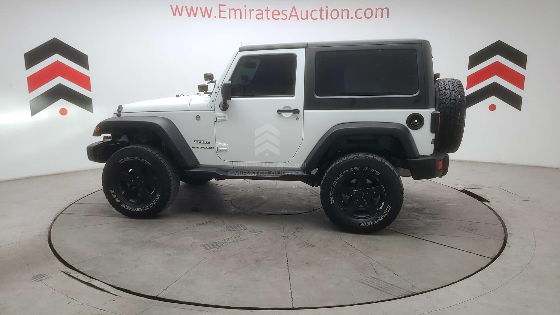 2016 JEEP WRANGLER / VIN: 1C4BJWAGXGL165244