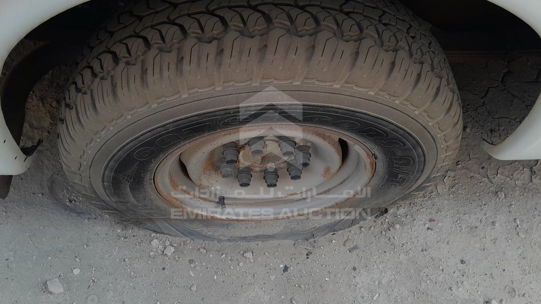 2000 GMC 2500 — Rear Right Tyre — Photo 29