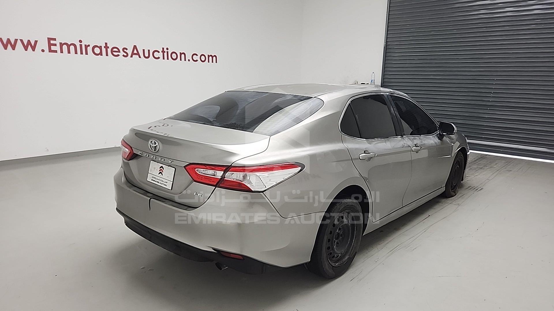 2018 TOYOTA CAMRY VIN: JTNBF9HK2J3009487