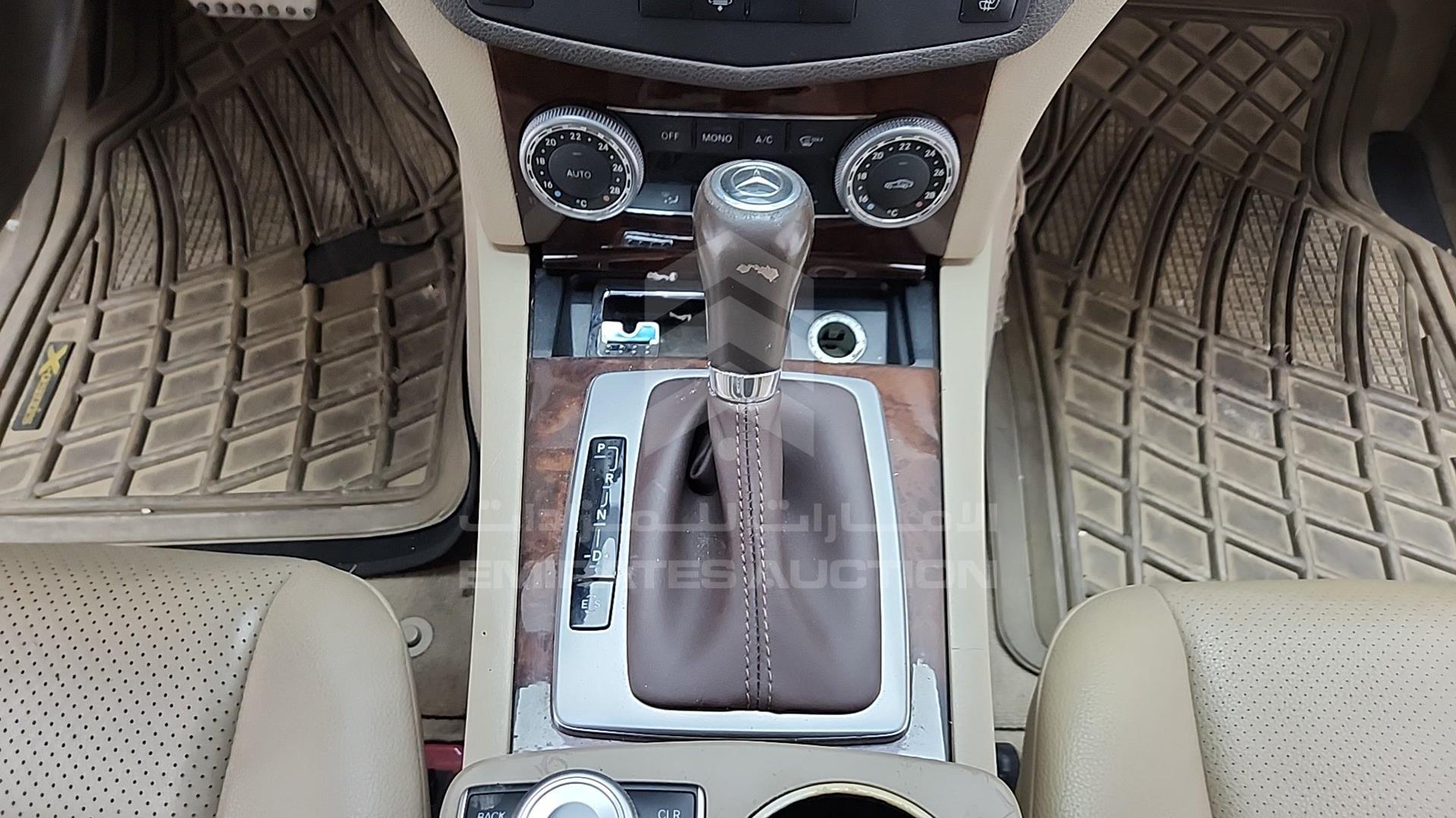 2011 MERCEDES C 300 VIN: WDDGF8BB6BR144232