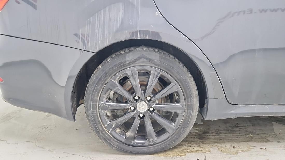 2007 Lexus IS 250 — Rear Right Tyre — Photo 39