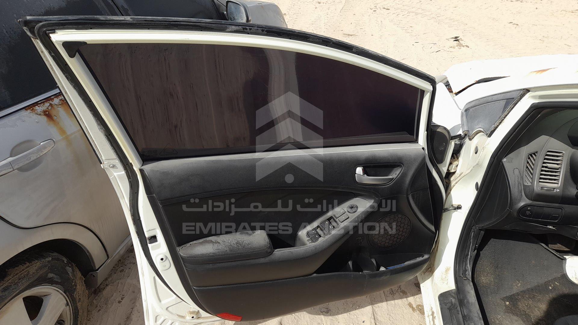 2014 KIA CERATO VIN: KNAFK4116E5183768