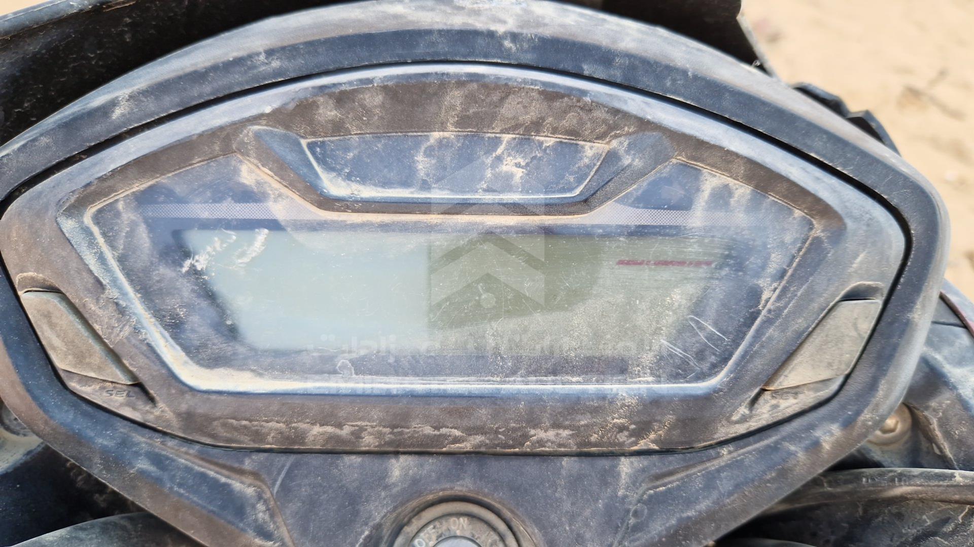 0 HONDA UNICORN VIN: ME4KC2039G8002674