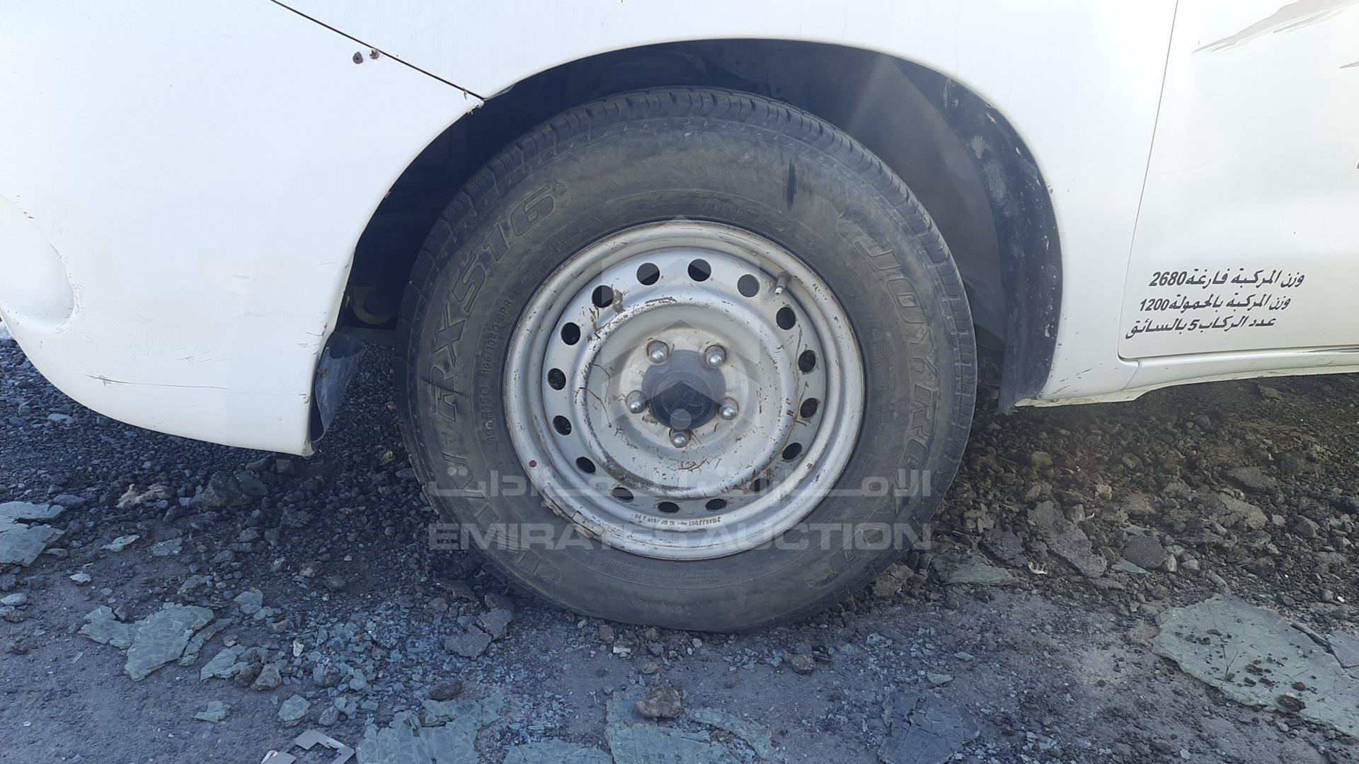 2008 TOYOTA HILUX VIN: MR0EX12G582014981