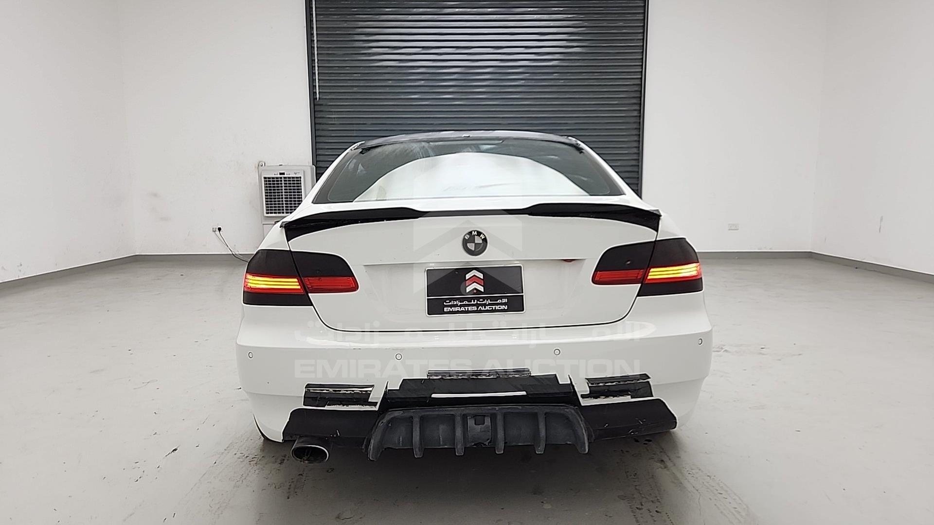 2009 BMW 320 VIN: WBAWA51059JP99961