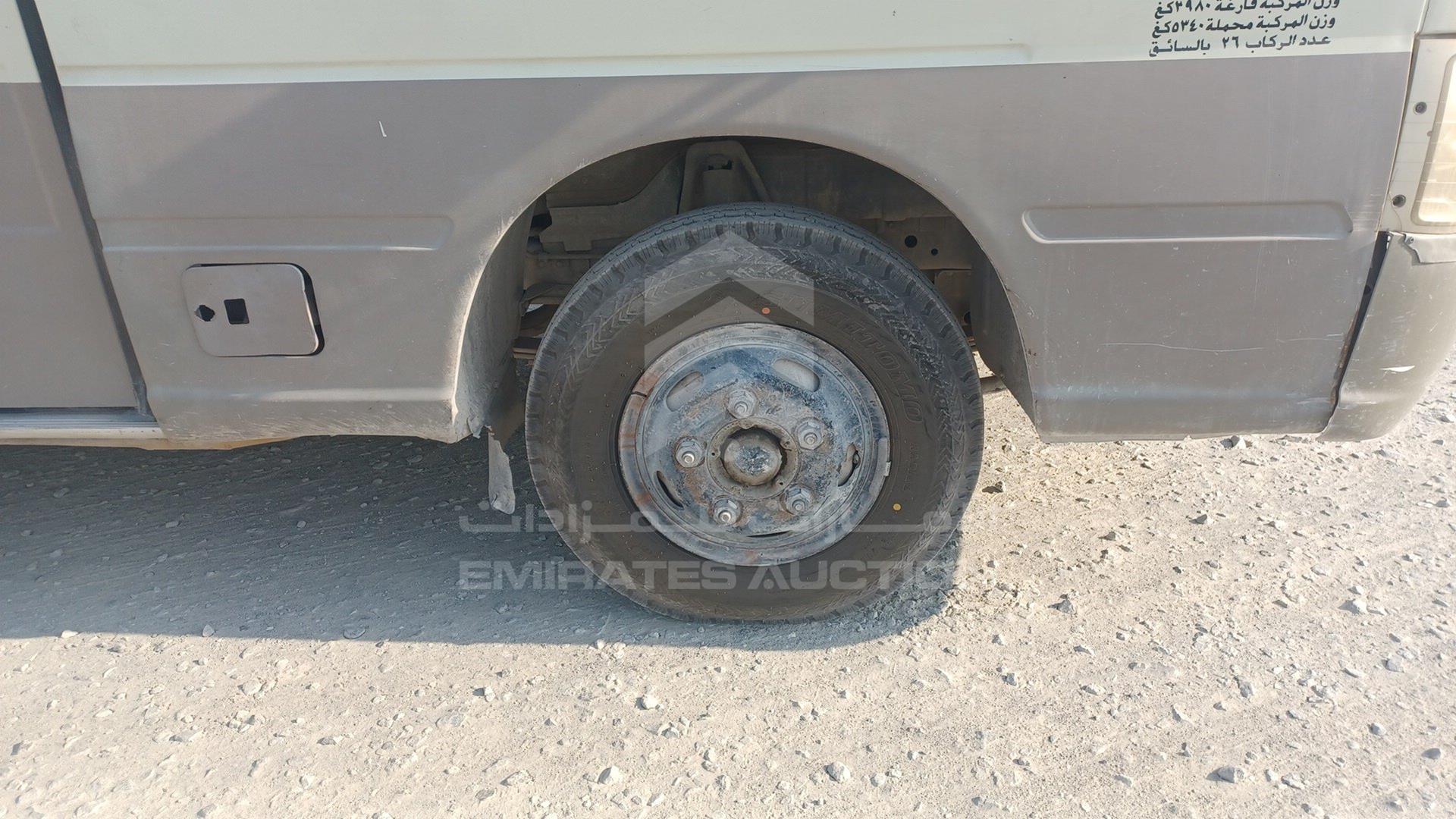 2011 HYUNDAI COUNTY VIN: KMJHG17C1BC050826