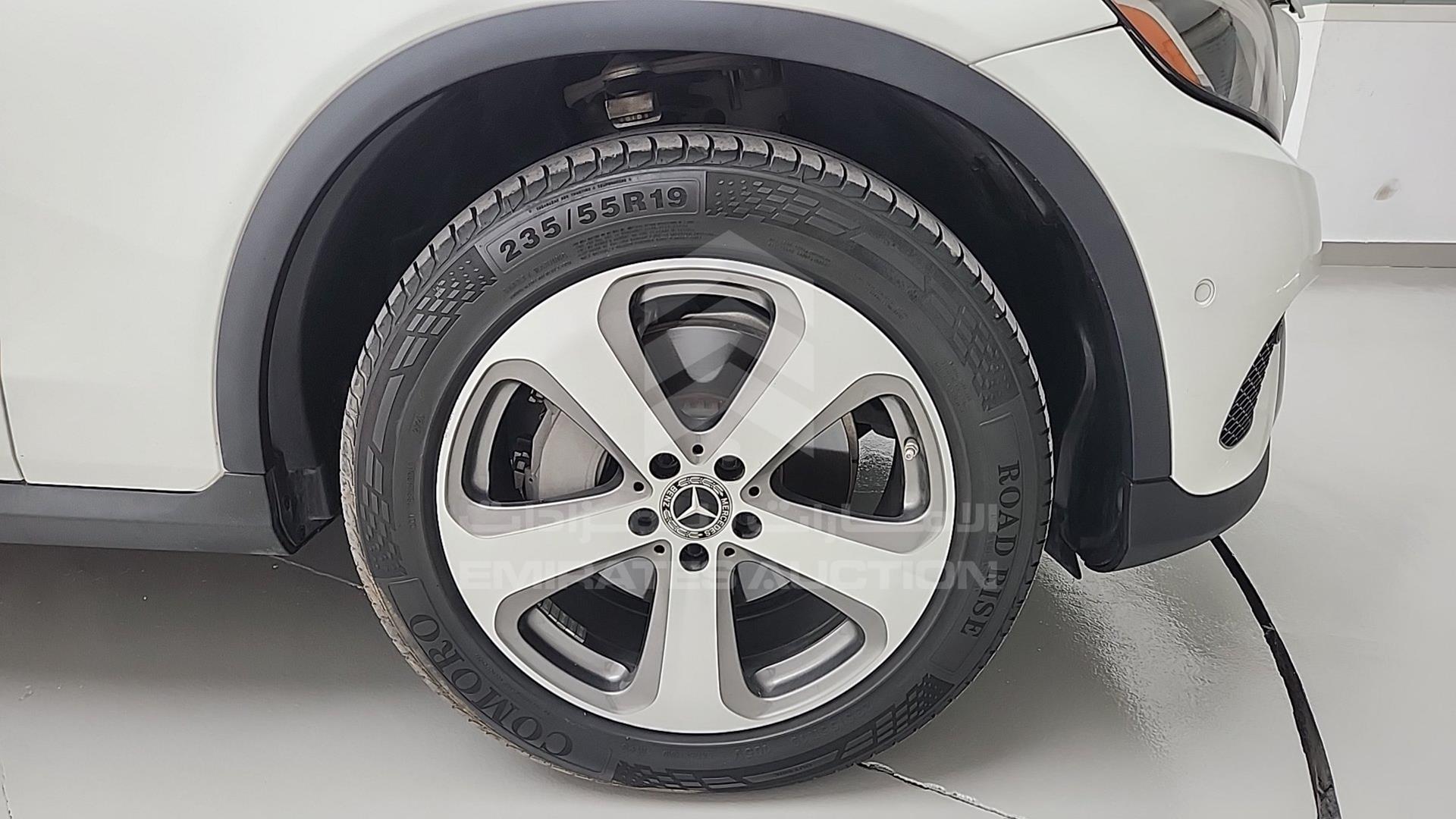 2019 MERCEDES GLC 300 VIN: WDC0G4JB9KV182140