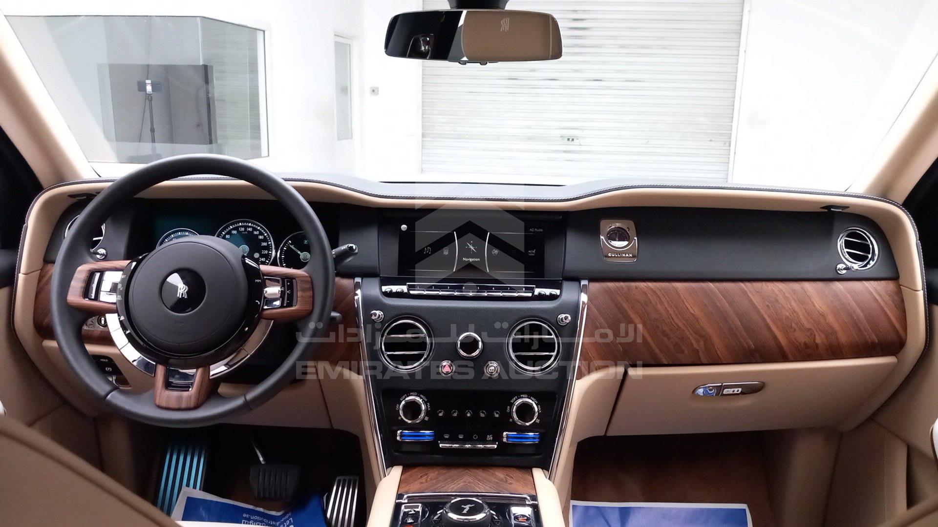 2020 ROLLS-ROYCE CULLINAN VIN: SLATV4A06LU111161