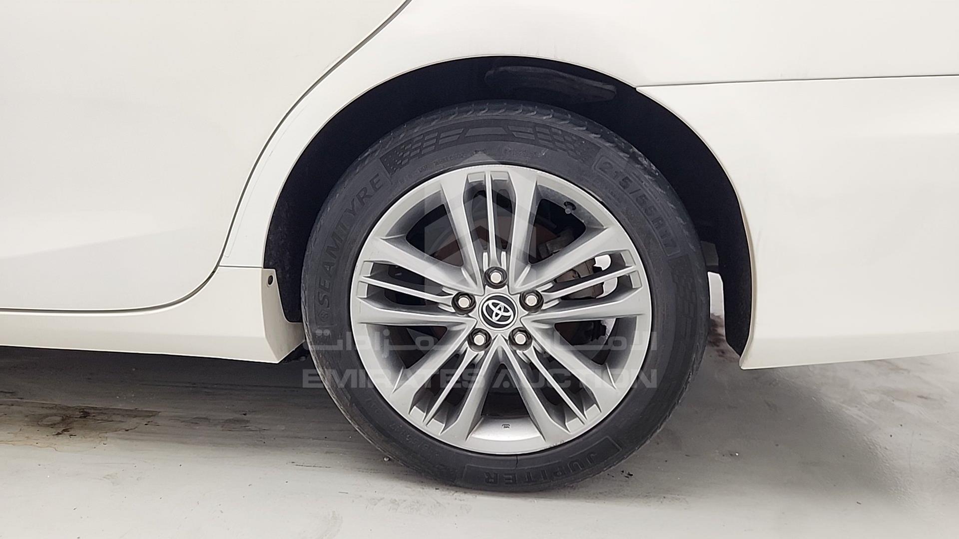 2016 TOYOTA CAMRY VIN: 4T1BF1FK2GU984563