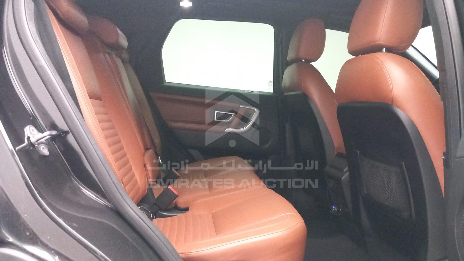 2016 LAND ROVER DISCOVERY VIN: SALCA2BG3GH585029