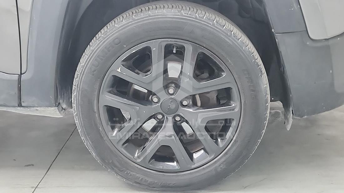 2016 Jeep RENEGADE — Front Right Tyre — Photo 29