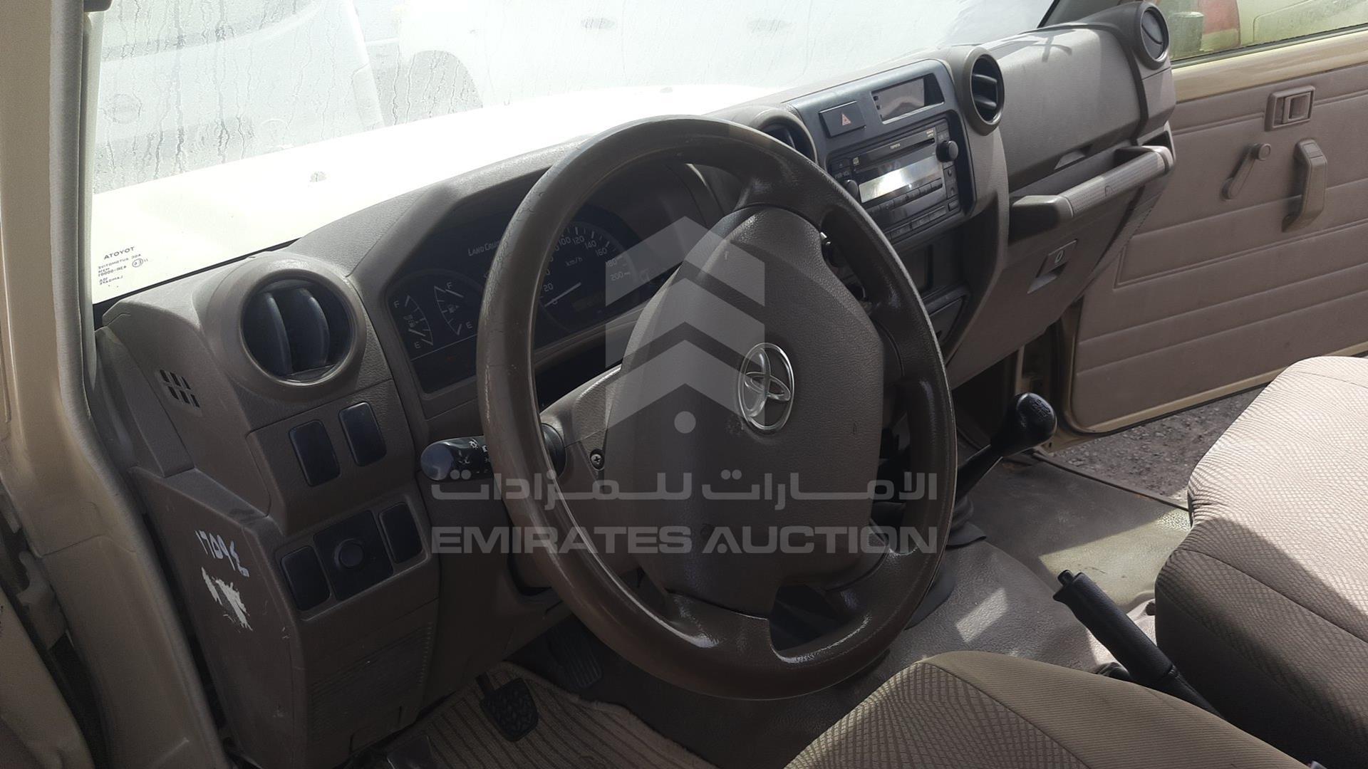 2014 TOYOTA LAND CRUISER VIN: JTFLU71J5E4319550