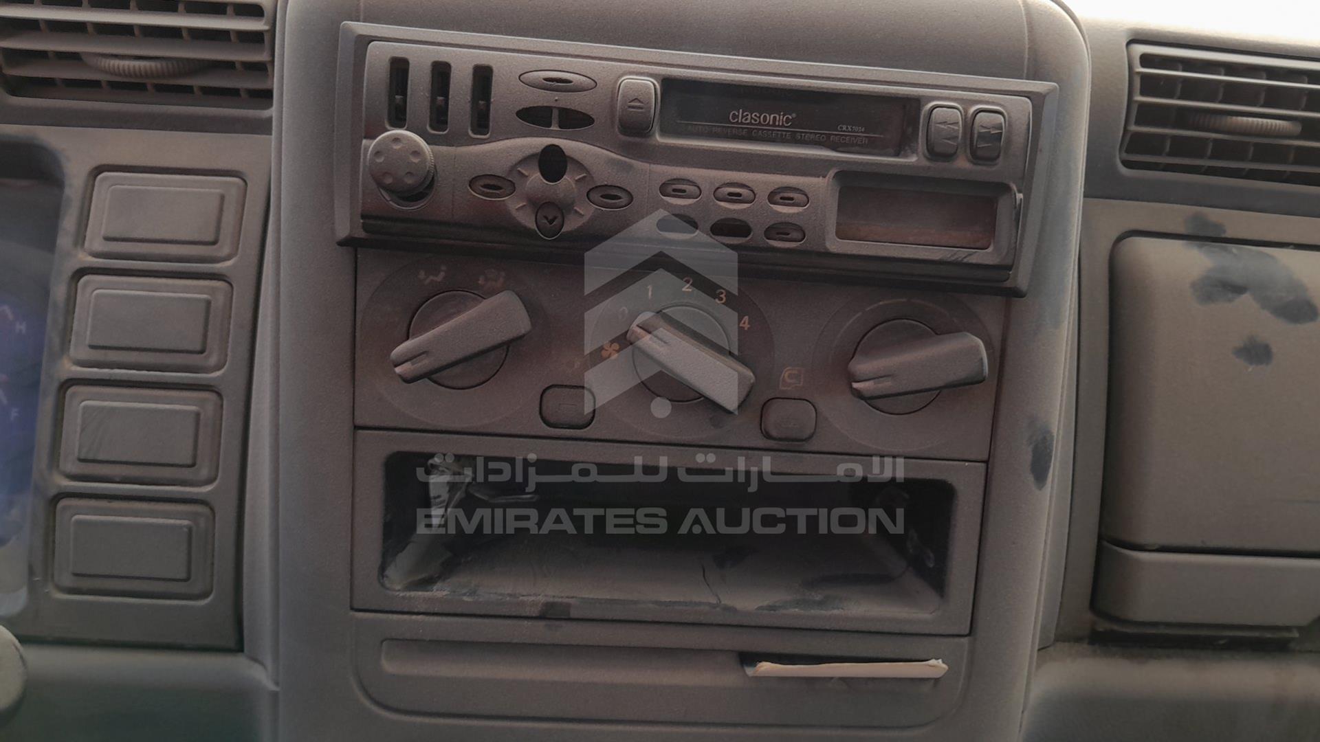 2005 MITSUBISHI CANTER VIN: JL7BCE1J15K005372