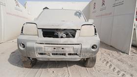 2004 Nissan X-Trail — Full Front View — Photo 1 — Thumbnail