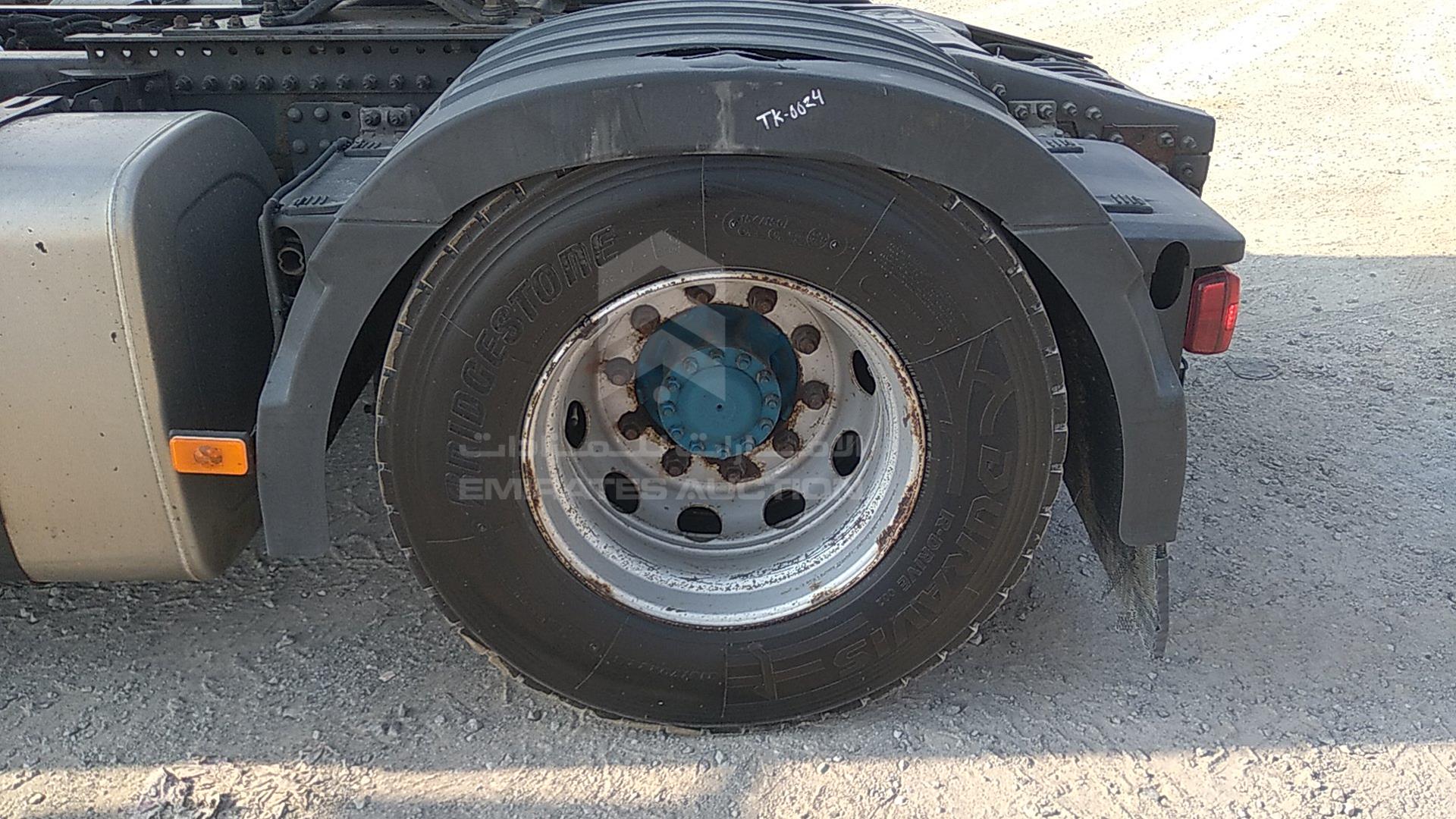 2016 VOLVO --- VIN: YV2RT40A4GB759446