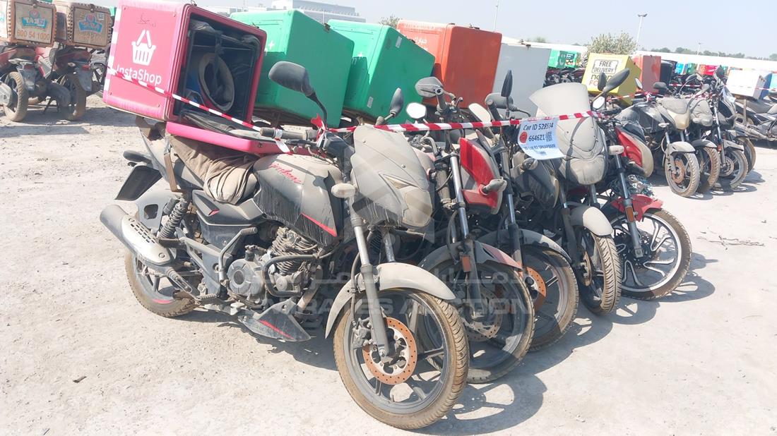 5 Motorbikes — Front Right Angle — Photo 11